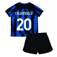 Inter Milan Hakan Calhanoglu #20 Koti Peliasu Lasten 2023-24 Lyhythihainen (+ Lyhyet housut)